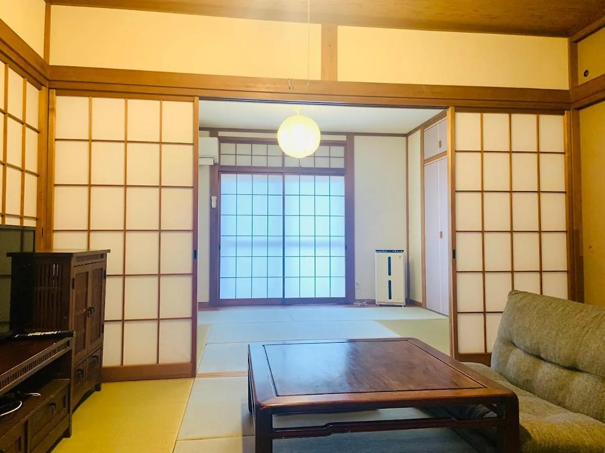 Yokohama Hy House Otel Konukevi